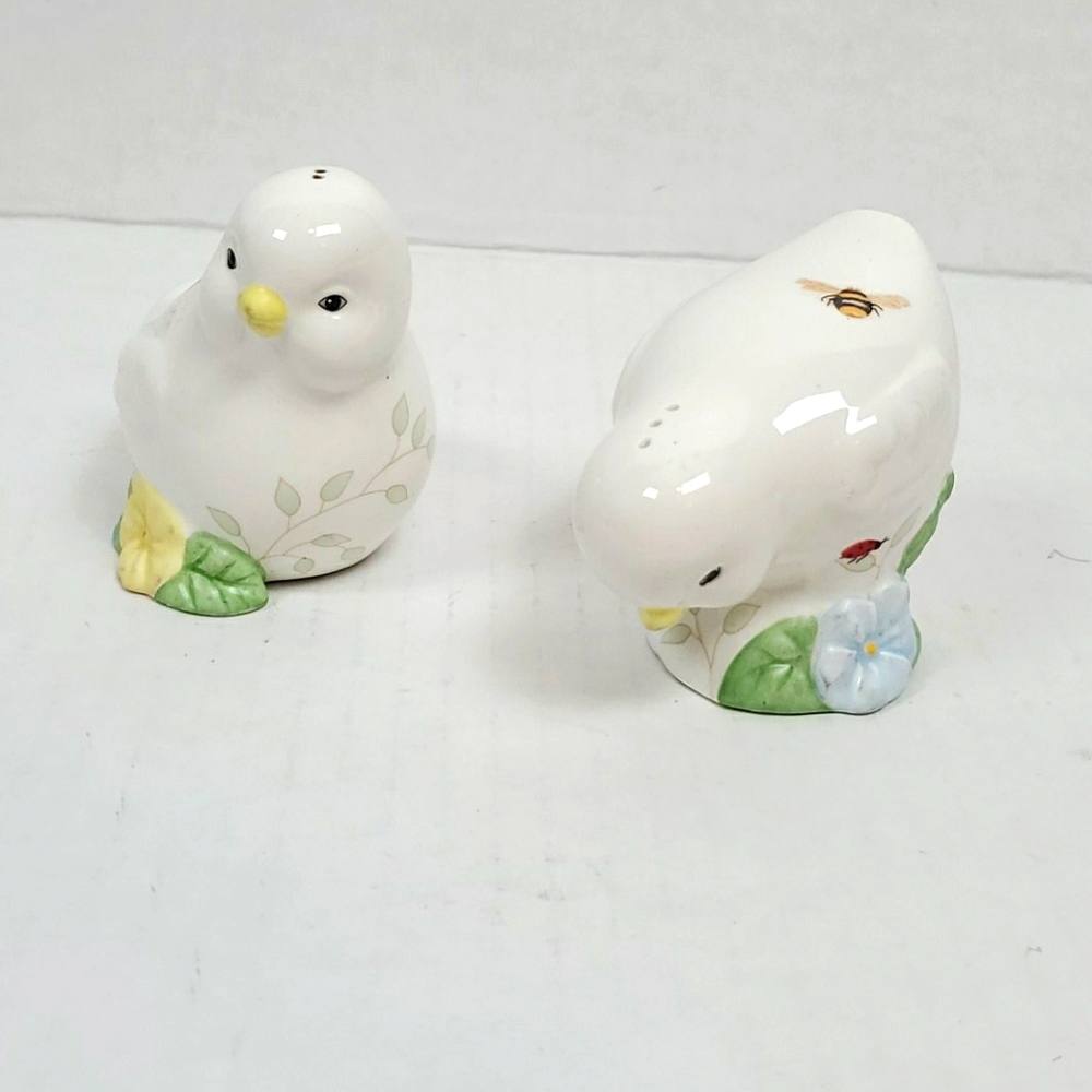 Lenox Butterfly Meadow chick salt/pepper shakers ceramic
